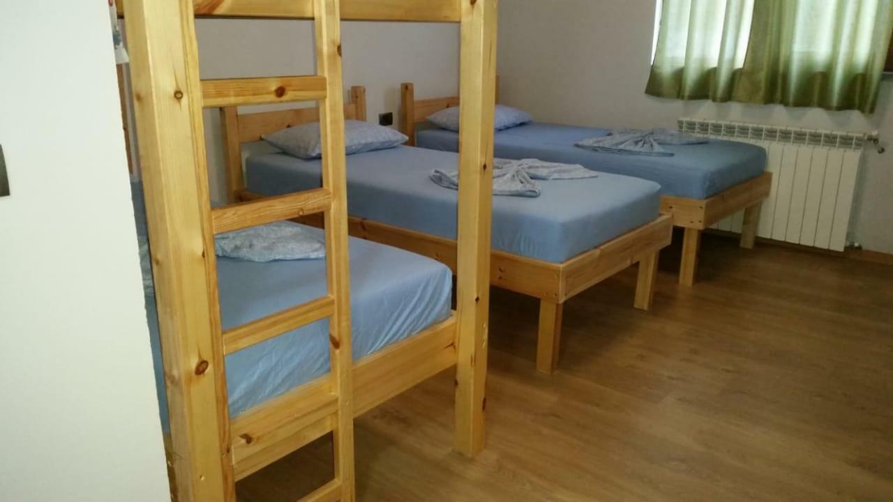 Bujtina E Tomorrit Otel Ujanik Dış mekan fotoğraf