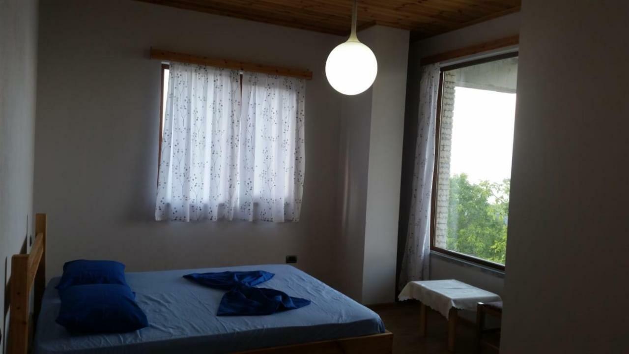 Bujtina E Tomorrit Otel Ujanik Dış mekan fotoğraf