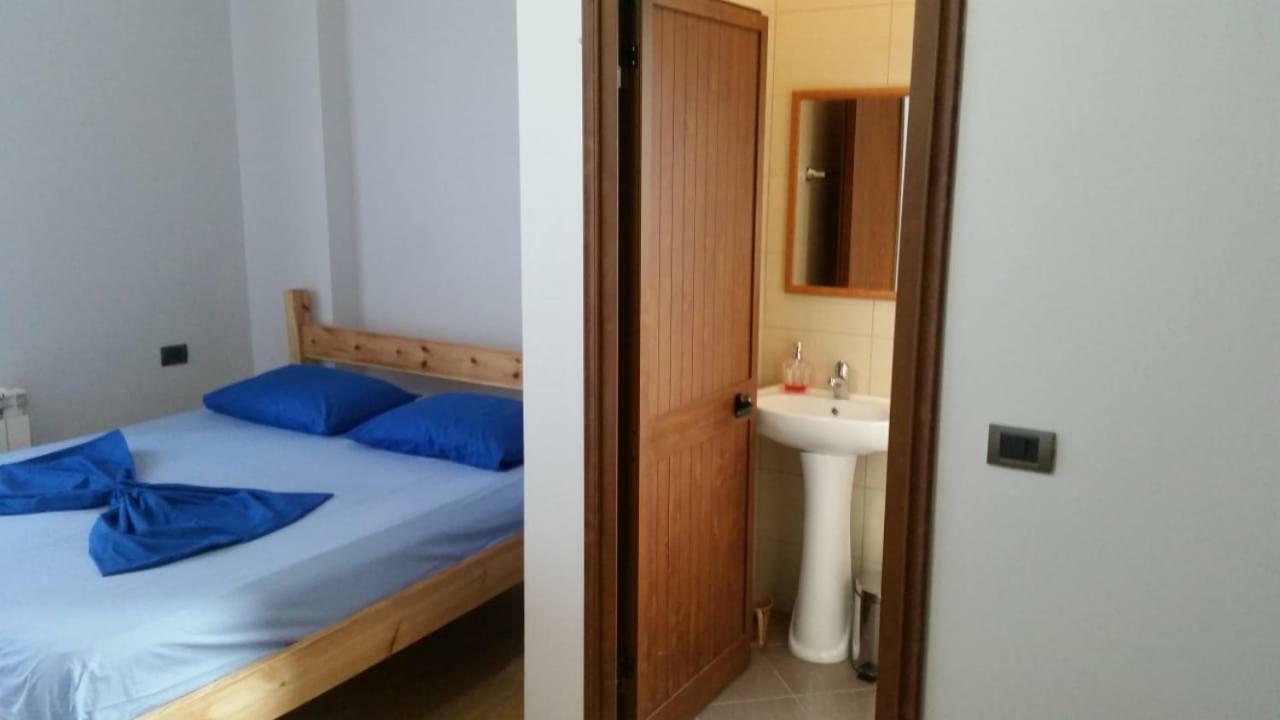 Bujtina E Tomorrit Otel Ujanik Dış mekan fotoğraf