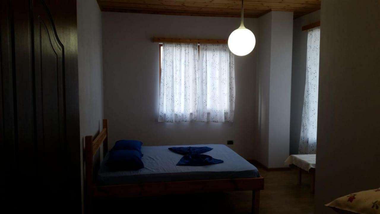 Bujtina E Tomorrit Otel Ujanik Dış mekan fotoğraf